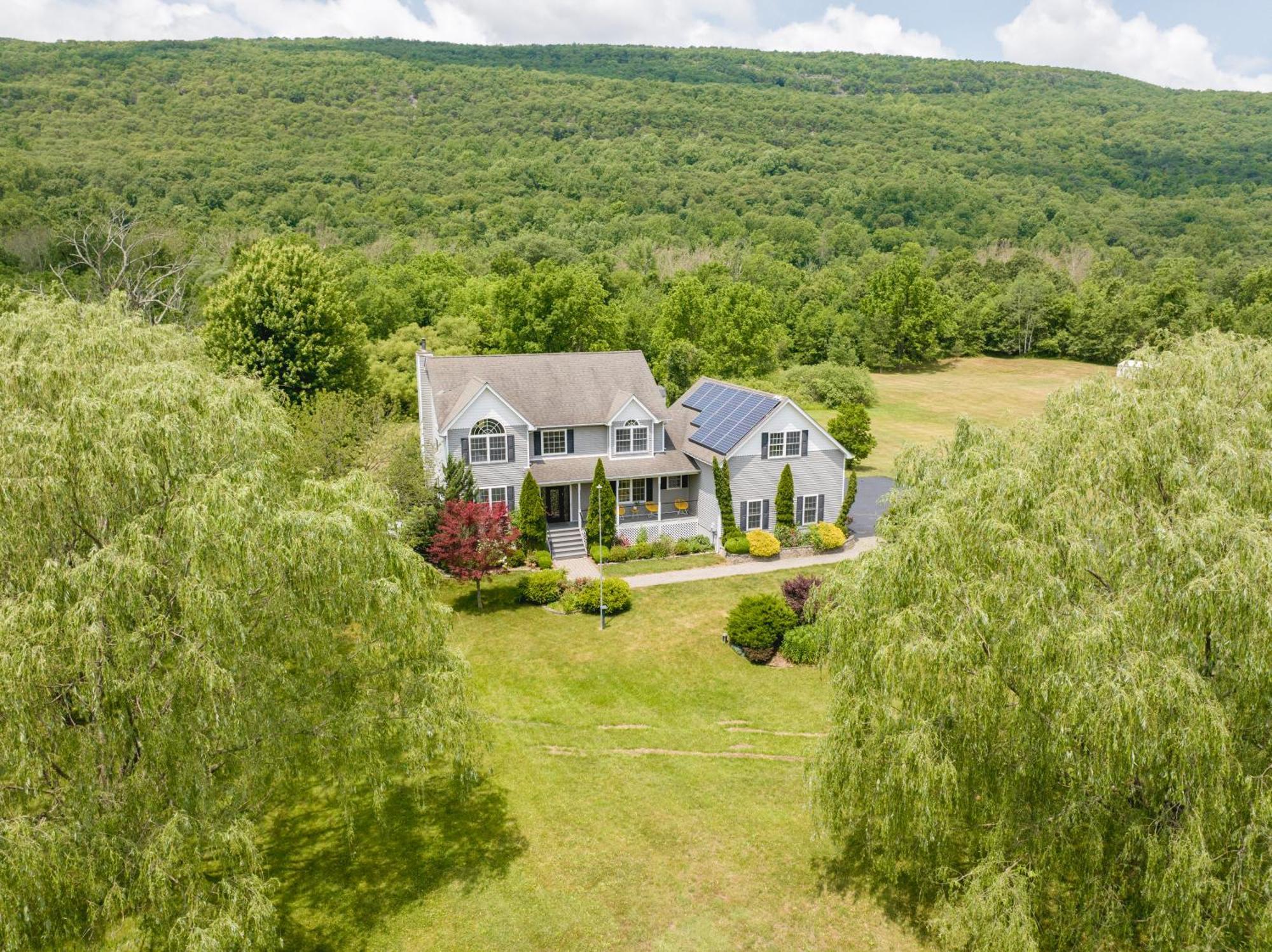 Malkita'S Mountain View Villa Woodbury  Exterior photo