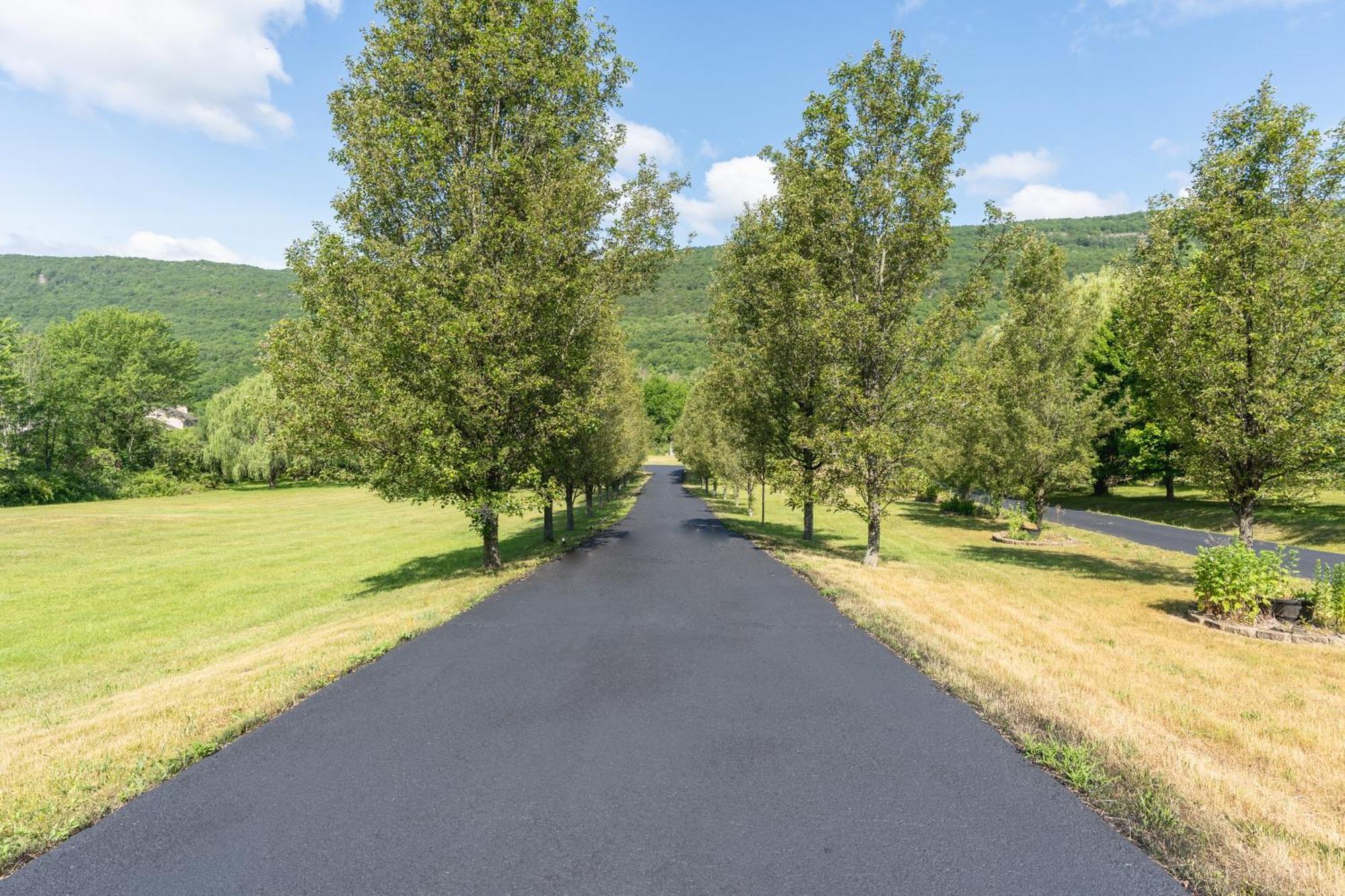 Malkita'S Mountain View Villa Woodbury  Exterior photo